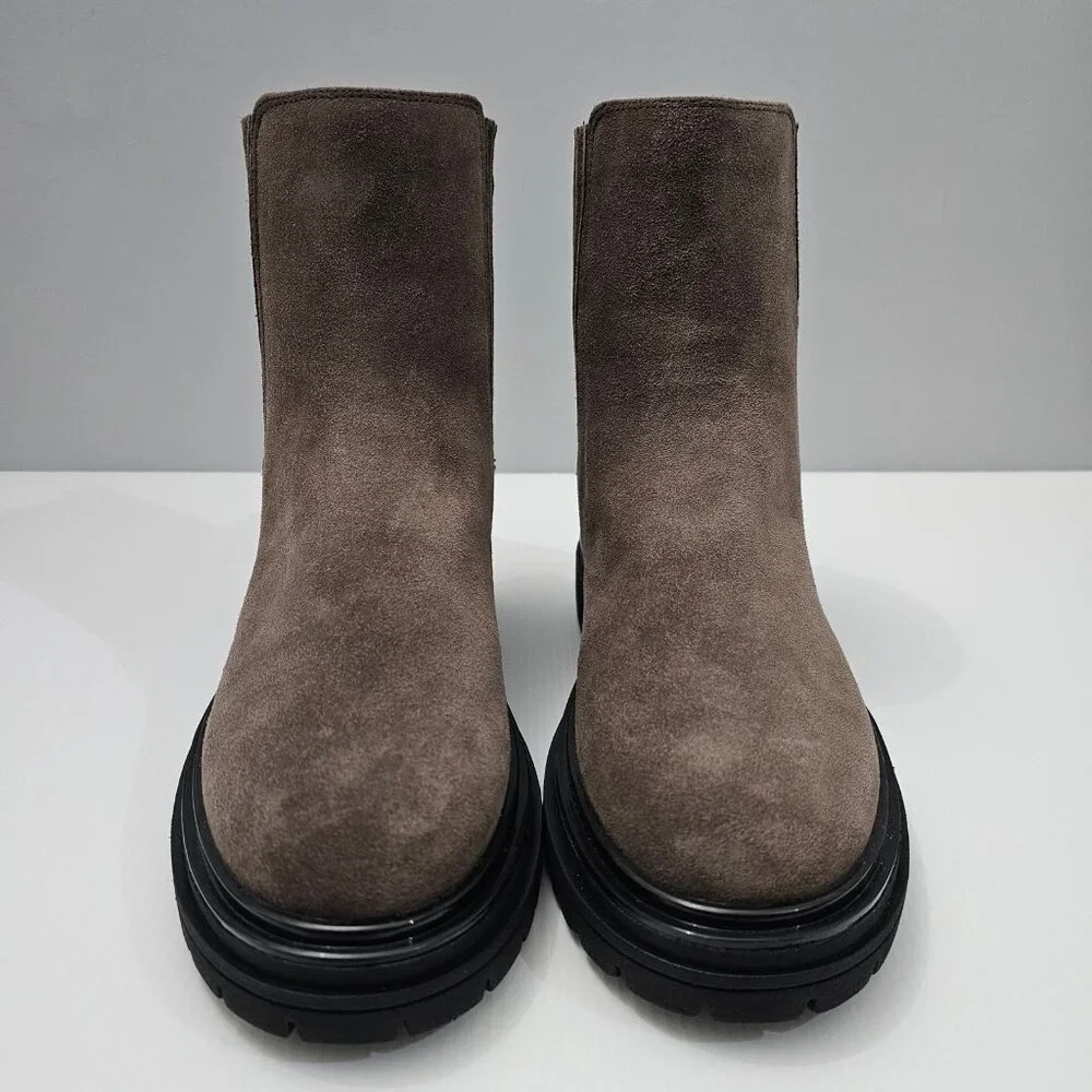 Johnston & Murphy Gianna Chelsea Ankle Boot Womens 9.5 Gray Suede Lug Sole NEW
